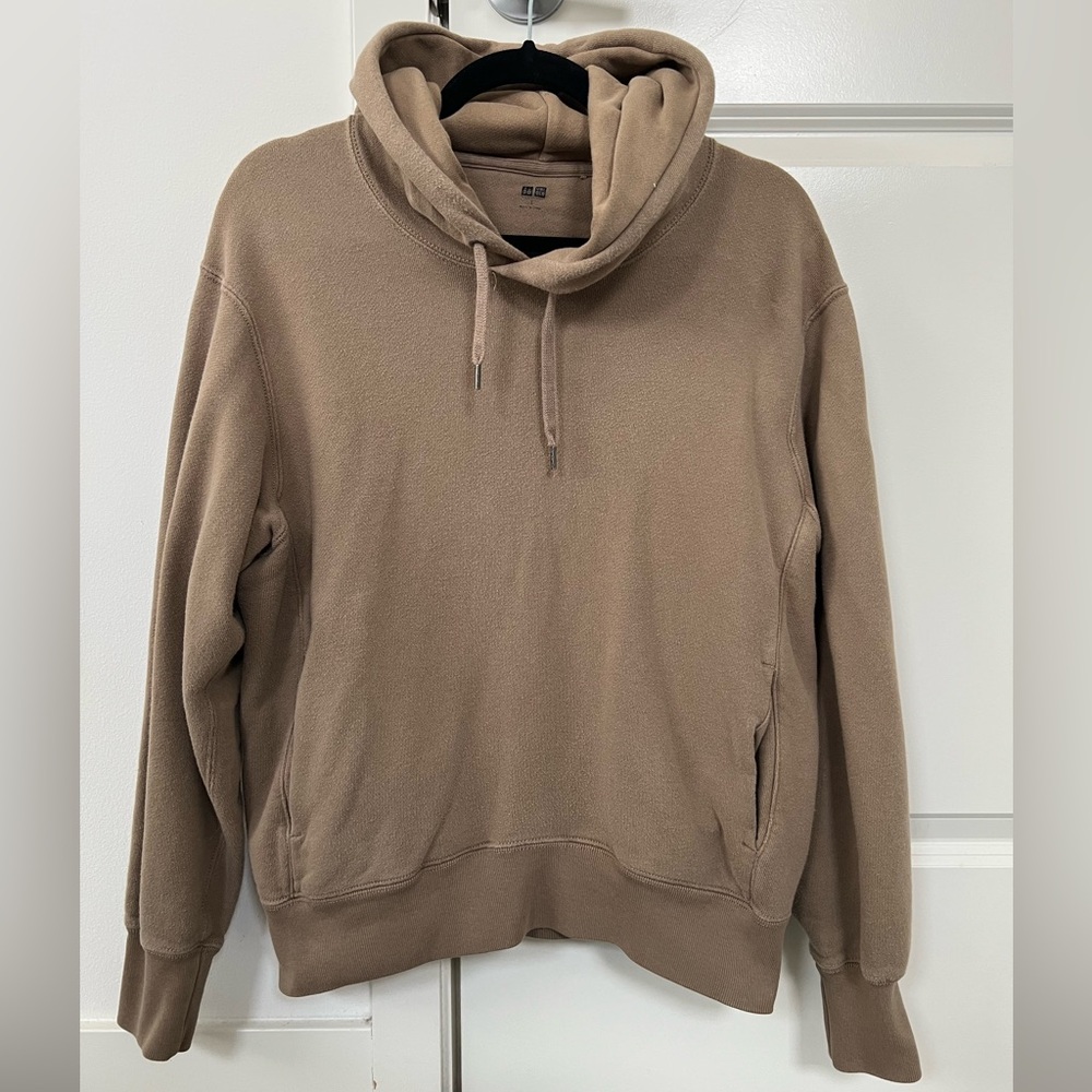 Uniqlo Hoodie Size Small Tan
